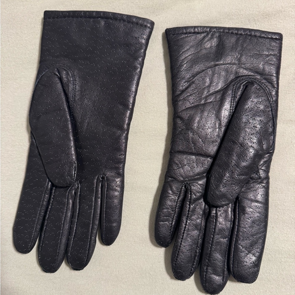 Women’s Black Leather Gloves